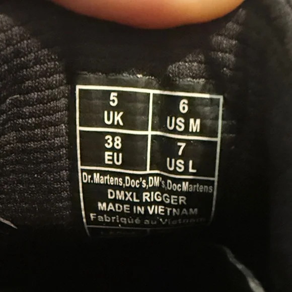 Dr. Martens DMXL Rigger Boots - Picture 4 of 5